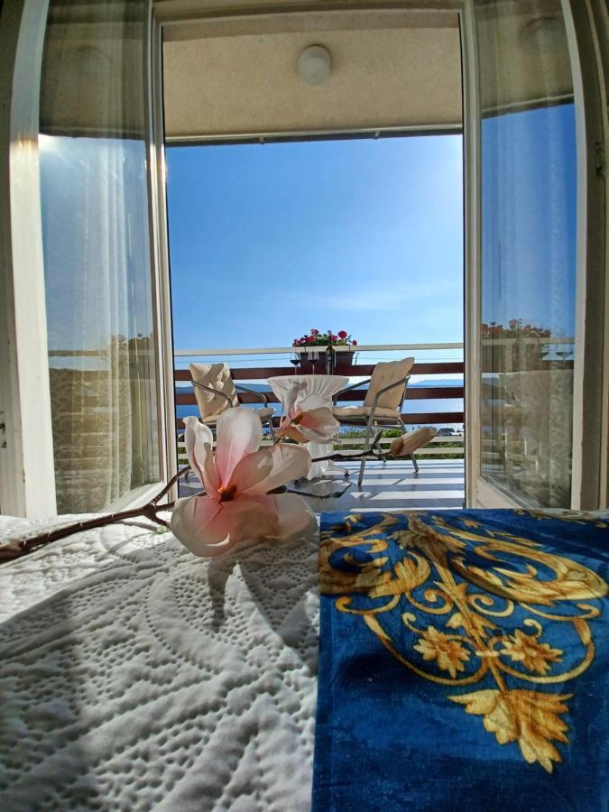 Guest House Djurdjica Dramalj Bagian luar foto
