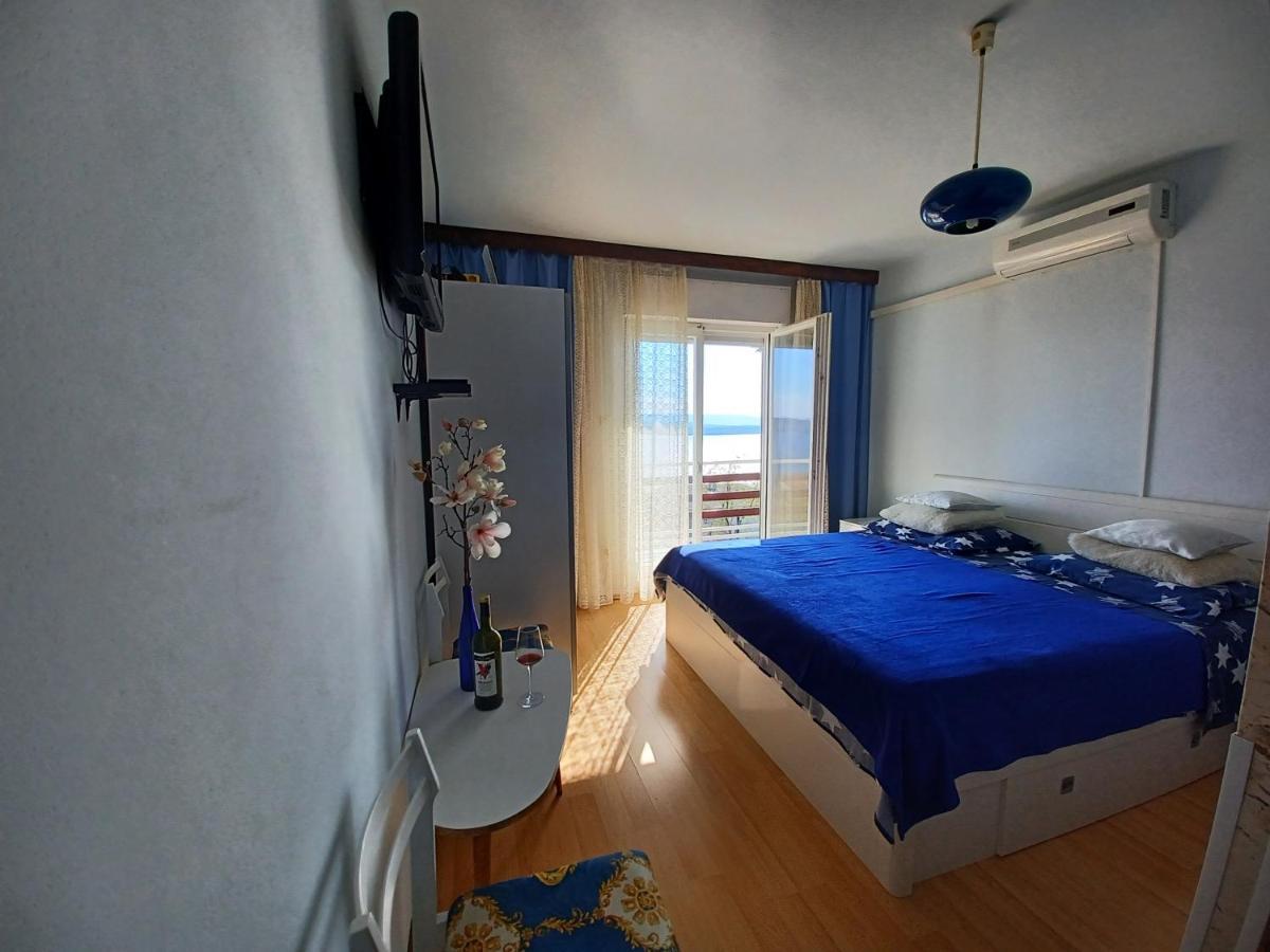 Guest House Djurdjica Dramalj Bagian luar foto
