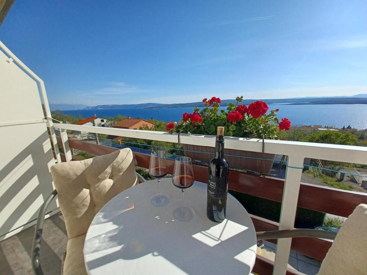 Guest House Djurdjica Dramalj Bagian luar foto