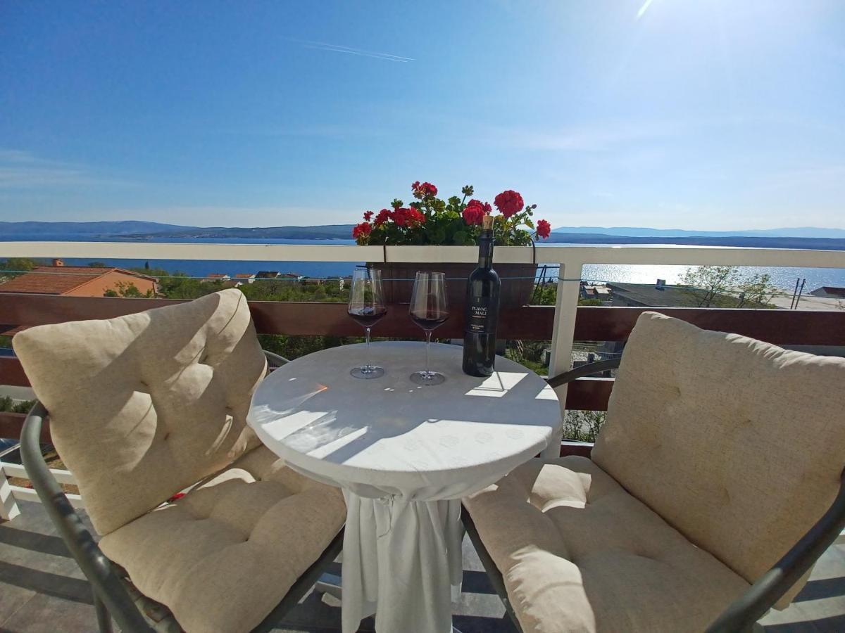 Guest House Djurdjica Dramalj Bagian luar foto