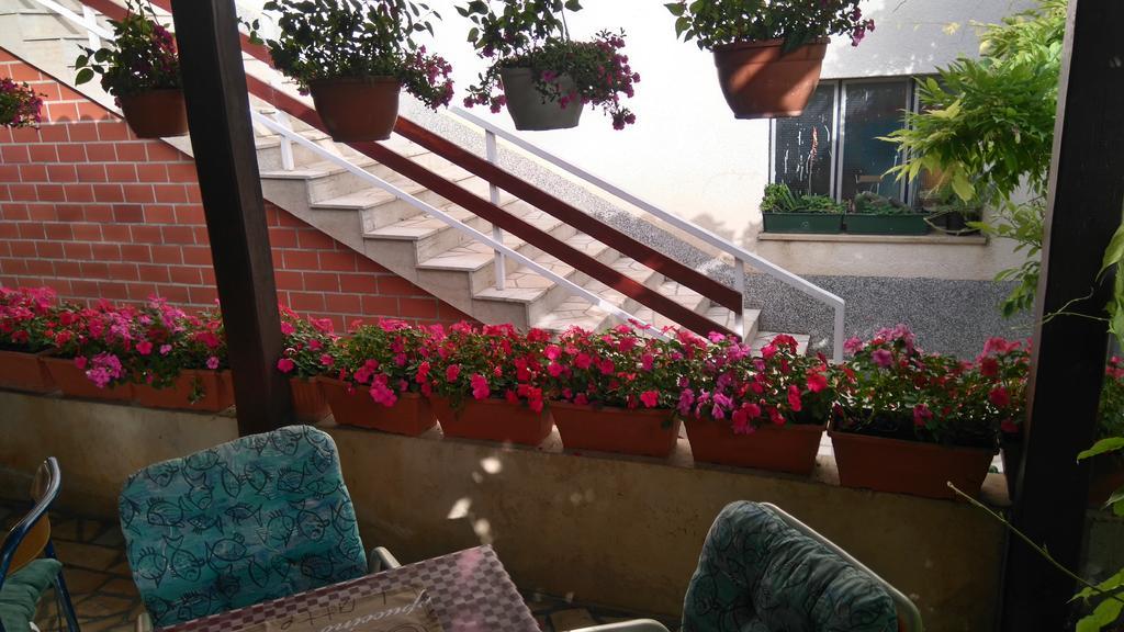 Guest House Djurdjica Dramalj Bagian luar foto