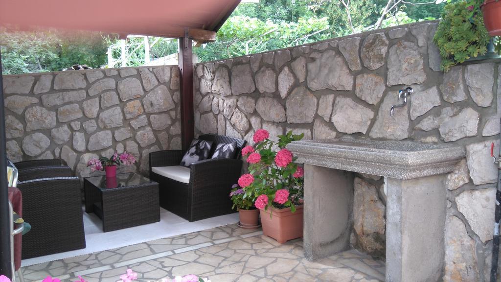 Guest House Djurdjica Dramalj Bagian luar foto