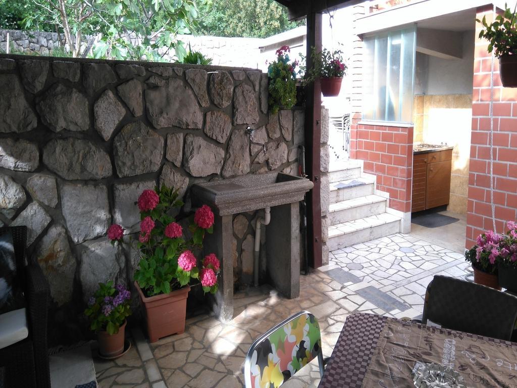 Guest House Djurdjica Dramalj Bagian luar foto
