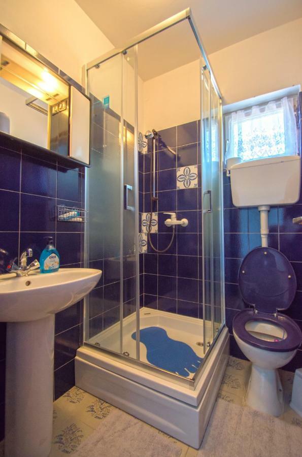 Guest House Djurdjica Dramalj Bagian luar foto