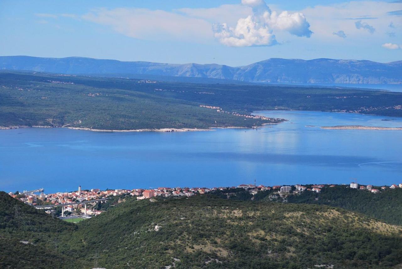 Guest House Djurdjica Dramalj Bagian luar foto