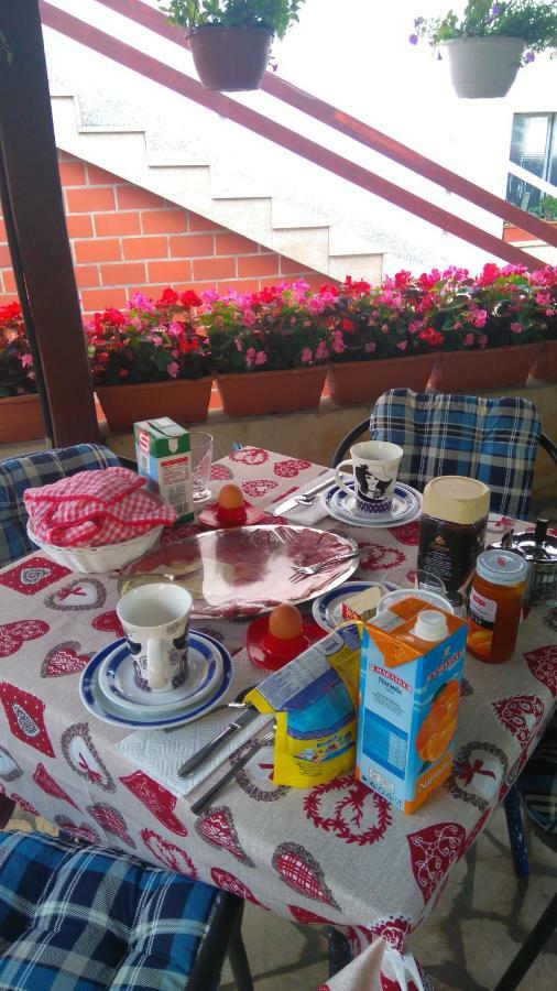 Guest House Djurdjica Dramalj Bagian luar foto