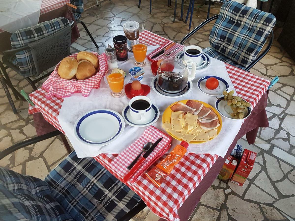 Guest House Djurdjica Dramalj Bagian luar foto